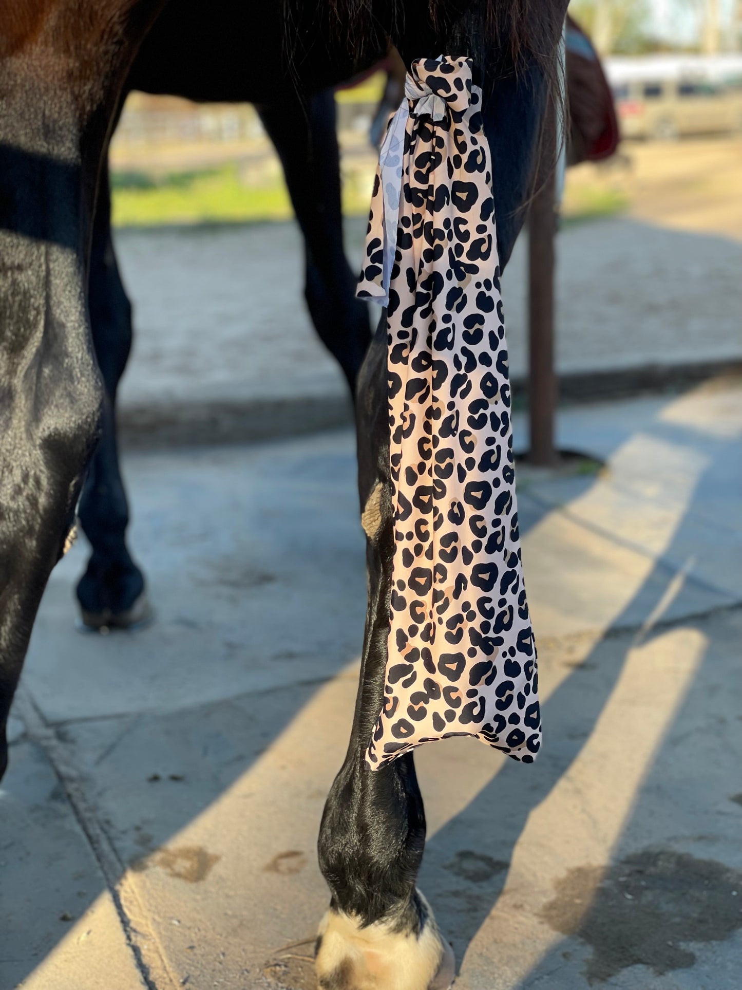 Leopard Tailbag