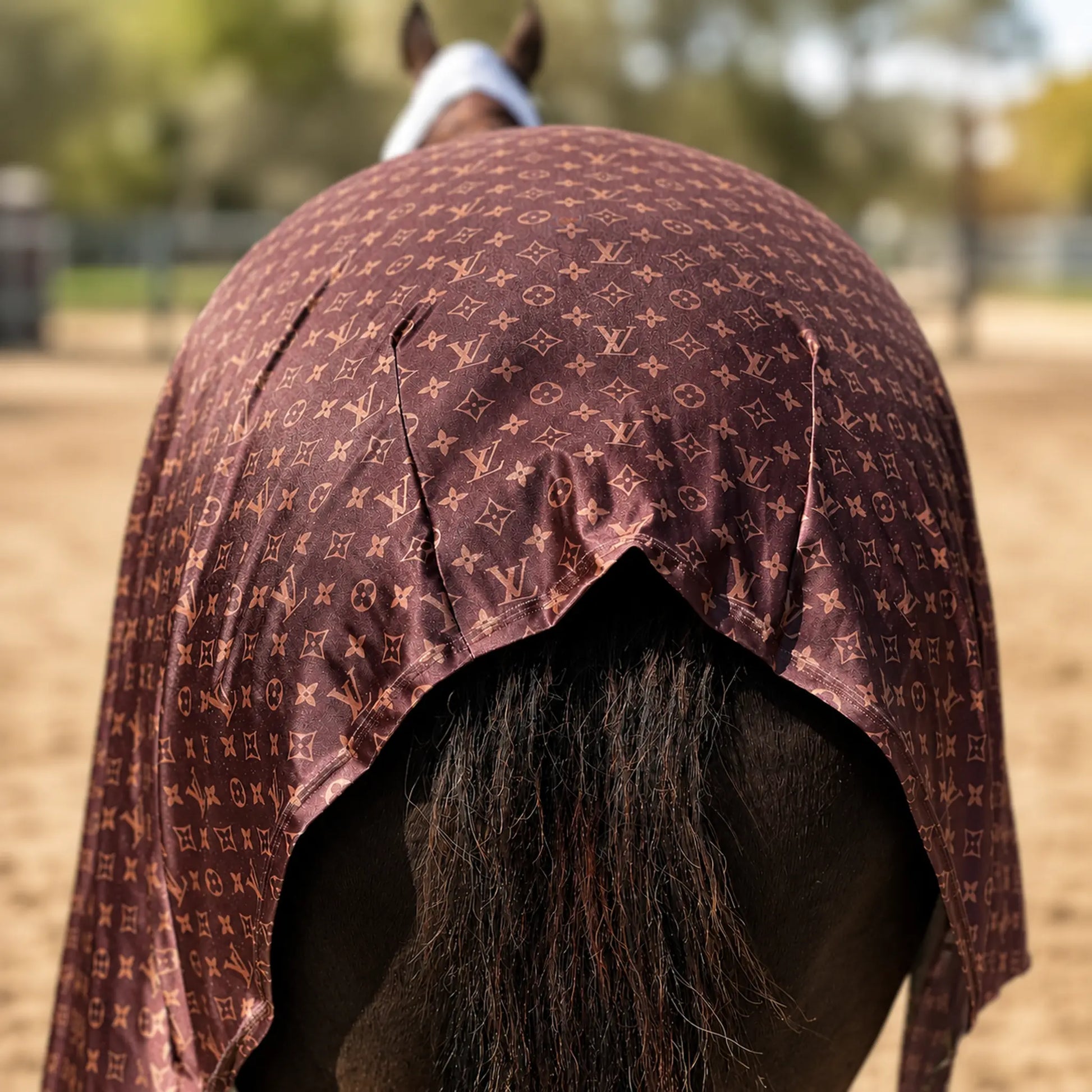 LV faceless full body sleazy horse back view, showing fitment on horse.