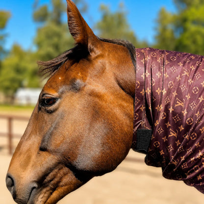 LV faceless full body sleazy horse neck view showing fitment. 