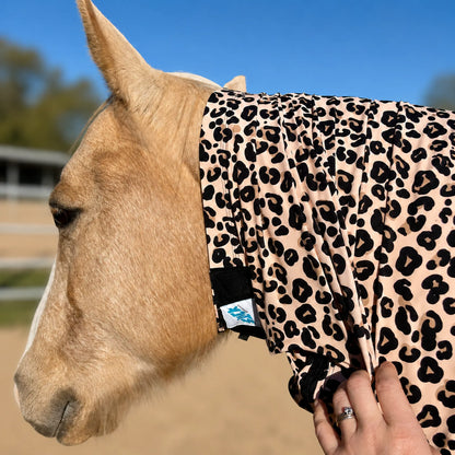 leopard faceless full body sleazy horse neck view 